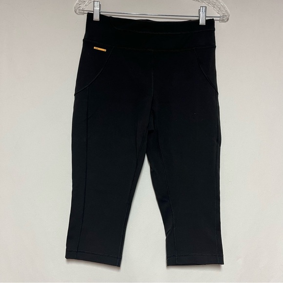 Lolë Black Cropped Athletic Leggings - Picture 2 of 11